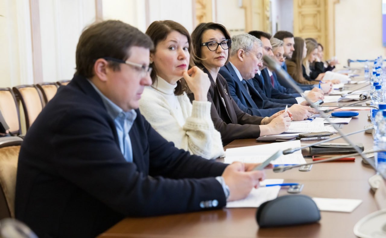 Сенаторы и эксперты в Общественной палате РФ обсудили совершенствование антикоррупционного просвещения