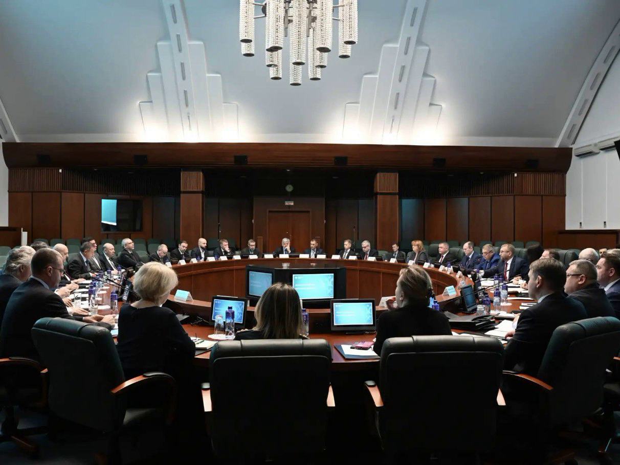 Декан факультета таможенного дела принял участие в заседани Общественного совета при Федеральной таможенной службе России