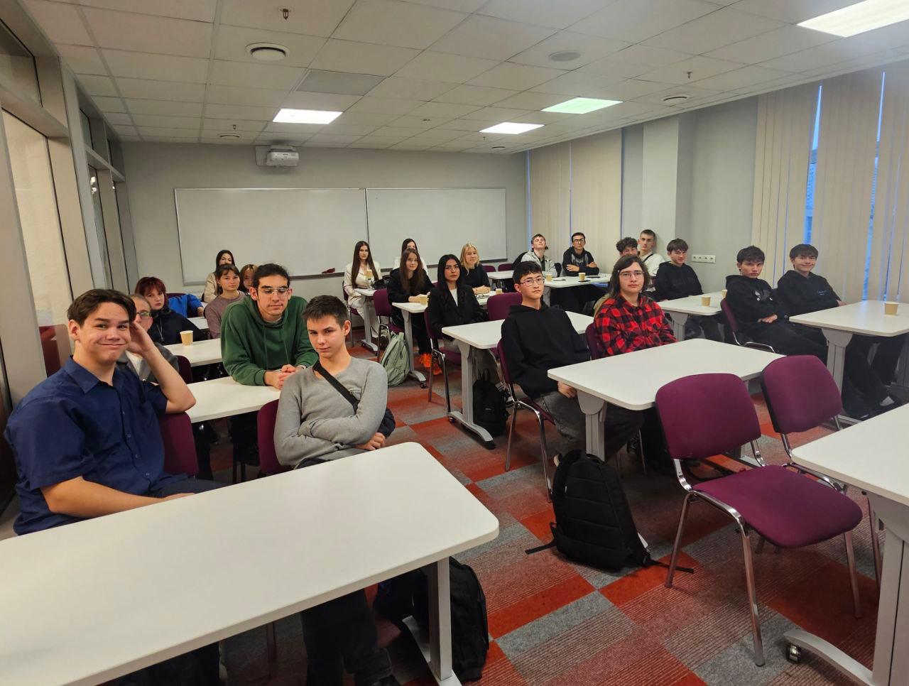 Московских школьников пригласили в Школу юного юриста