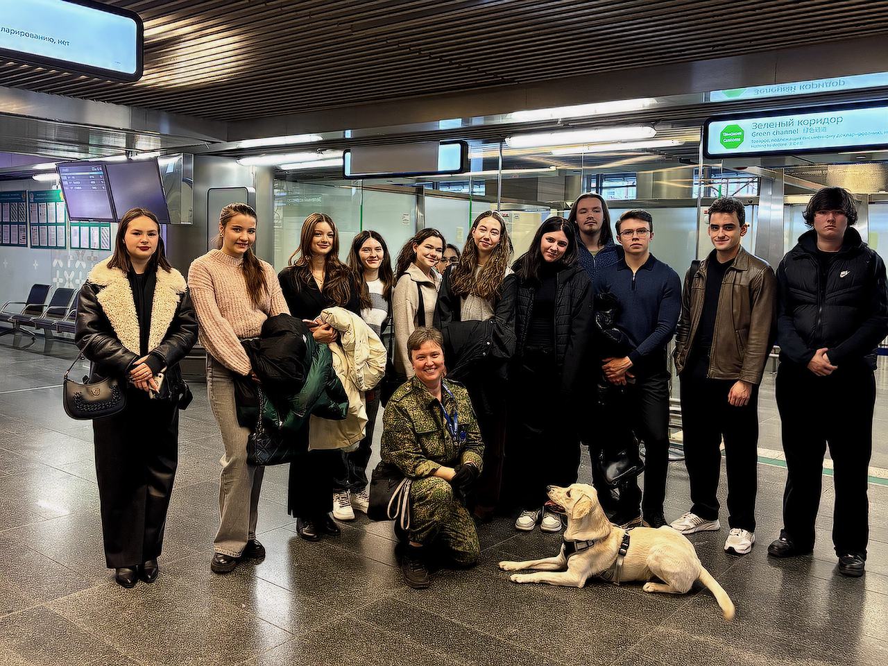Студенты-таможенники посетили Внуковскую таможню