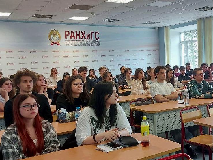 Наши студенты победители II Международного межвузовского турнира «Таможня: вчера, сегодня, завтра»