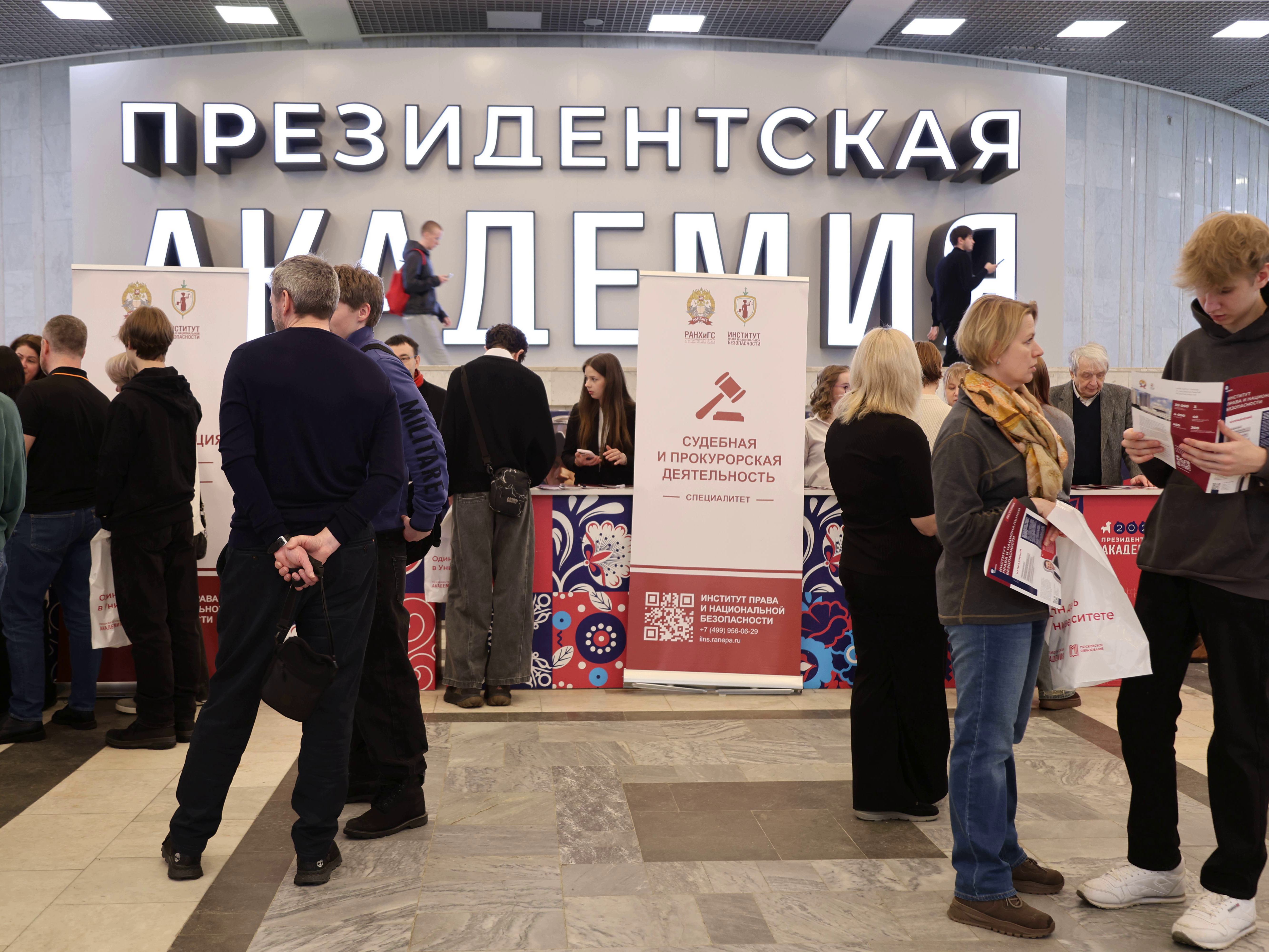 В ИПНБ прошел первый в этом году День открытых дверей для абитуриентов