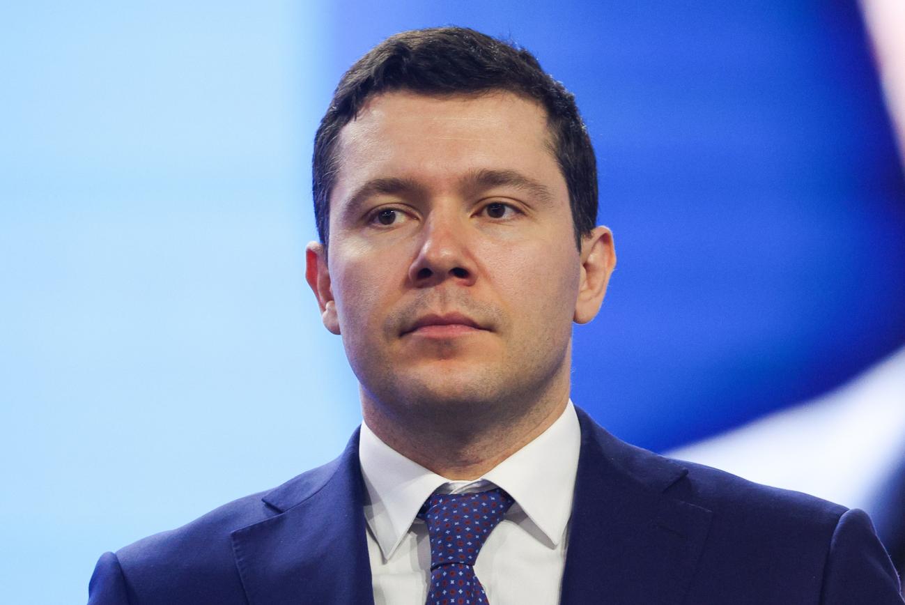 Алиханов назвал народные промыслы визитной карточкой России за рубежом