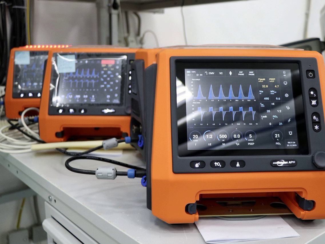 Ростех поставил первую партию новейших портативных аппаратов ИВЛ «Мобивент Арм»