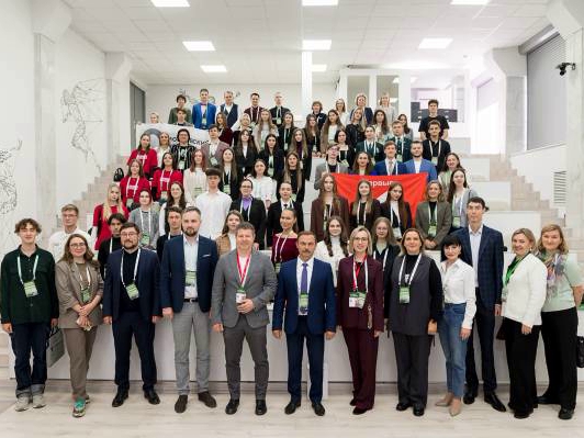 Преподаватели и студенты Президентской академии — участники XIII Международного форума «Антиконтрафакт» в Минске.