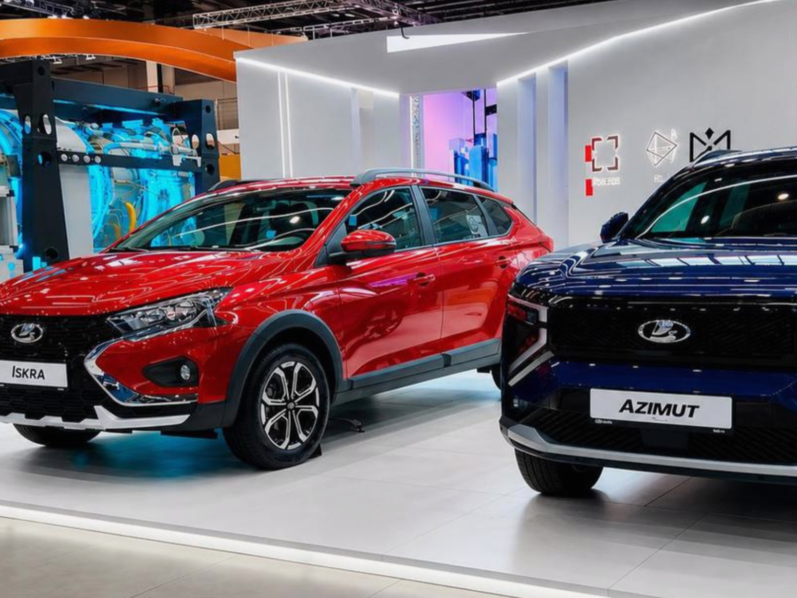 LADA Azimut и LADA Iskra на выставке «Иннопром» в Екатеринбурге