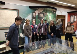 Студенты 2 курса факультета таможенного дела ИПНБ посетили Центральный музей таможенной службы